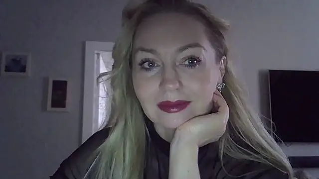 ZarinaSwift online show from October 2025 04:36:01 AM