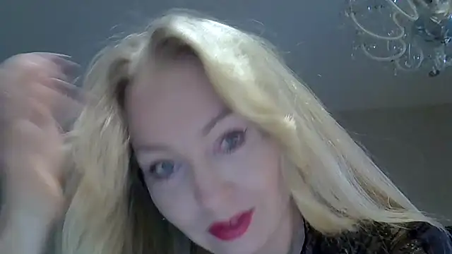 ZarinaSwift online show from September 2025 04:38:01 AM