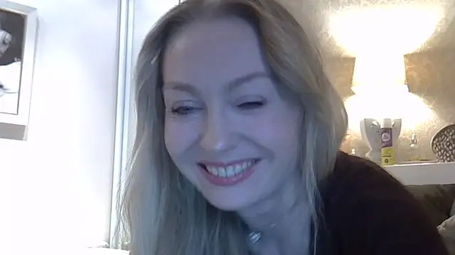 ZarinaSwift online show from April 2026 04:47:01 AM