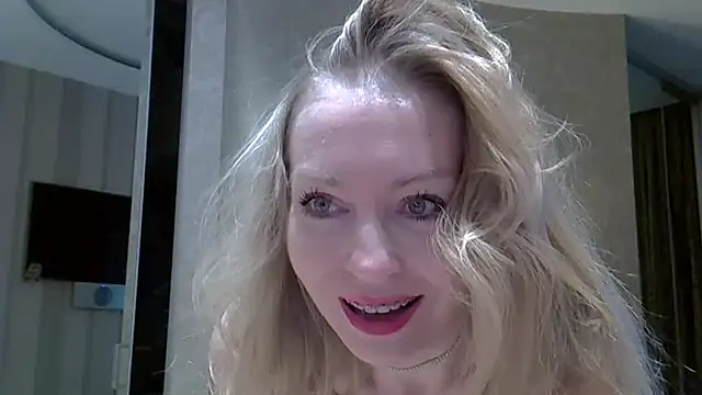 ZarinaSwift online show from February 2025 04:46:02 AM