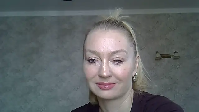 ZarinaSwift online show from March 2026 05:07:01 AM