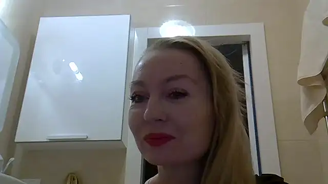 ZarinaSwift online show from January 2025 04:41:02 AM