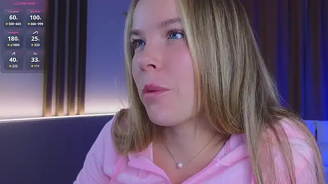 Snapshot of milly_shy chatting on December 2025 06:48:01 AM milly shy online show from December 2025 06:48:01 AM