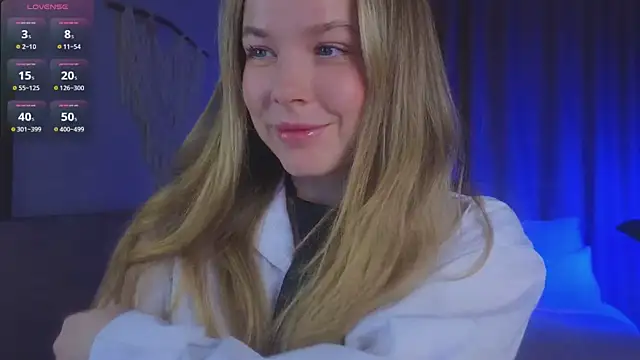 Snapshot of milly_shy chatting on December 2025 07:03:01 AM milly shy online show from December 2025 07:03:01 AM