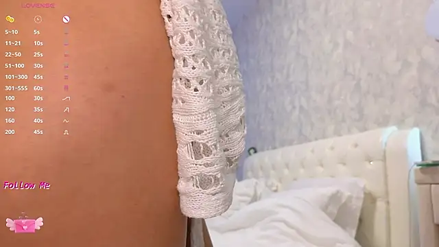 Snapshot of LaraSkinny chatting on February 2026 03:36:02 AM LaraSkinny online show from February 2026 03:36:02 AM