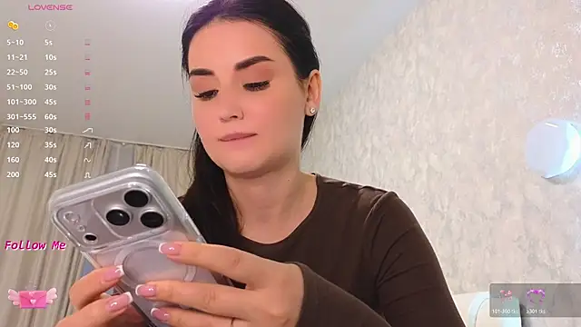 Snapshot of LaraSkinny chatting on March 2026 01:13:01 PM LaraSkinny online show from March 2026 01:13:01 PM