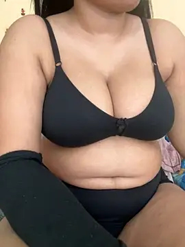 OnlyPragya online show from November 2025 06:24:02 PM