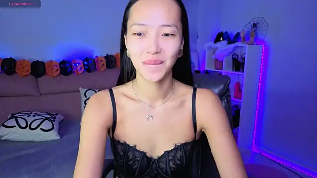  MIURA  online show from October 2025 01:06:02 AM