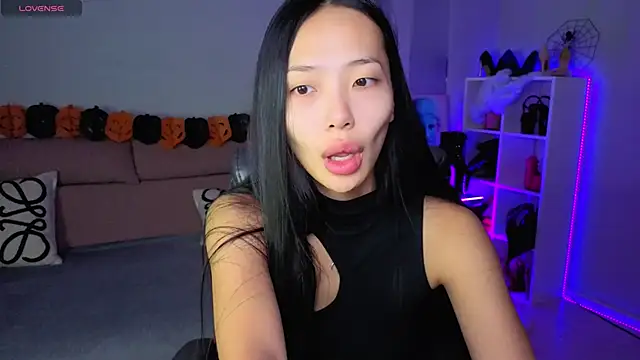  MIURA  online show from October 2025 01:04:02 AM