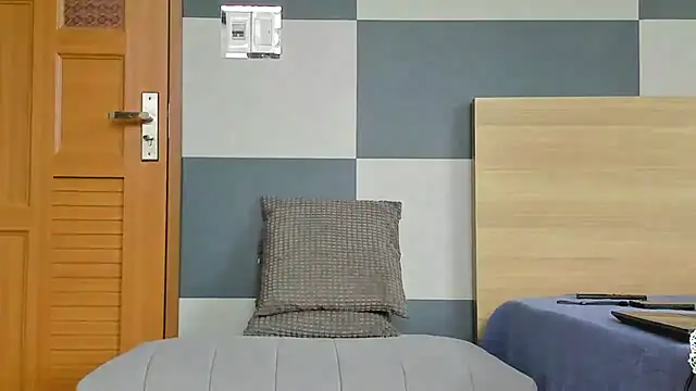 Snapshot of Kiera_Thomas chatting on October 2025 04:20:02 AM Kiera Thomas online show from October 2025 04:20:02 AM