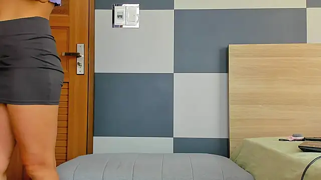 Kiera Thomas online show from April 2026 07:45:01 AM