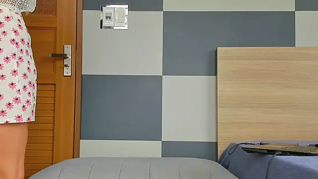 Snapshot of Kiera_Thomas chatting on December 2025 06:45:02 AM Kiera Thomas online show from December 2025 06:45:02 AM