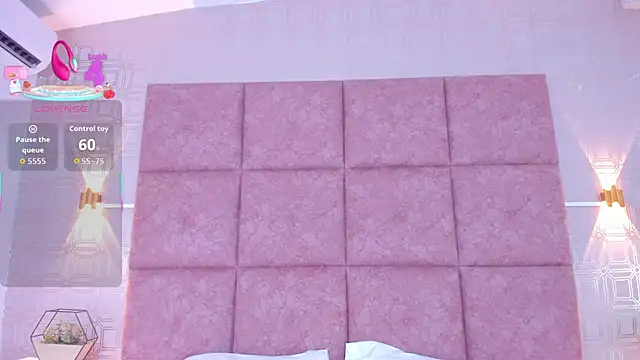 LiaVelez online show from February 2026 01:33:02 PM