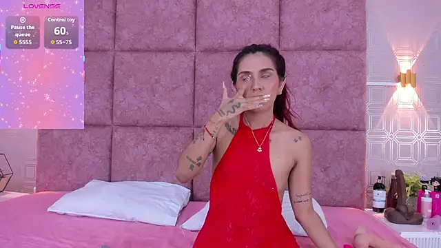 LiaVelez online show from February 2026 01:44:01 PM