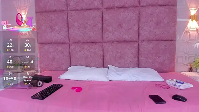 LiaVelez online show from February 2026 01:51:02 PM