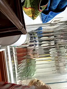 Snapshot of AmmyHot chatting on October 2025 04:11:01 AM AmmyHot online show from October 2025 04:11:01 AM