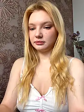 Snapshot of AmmyHot chatting on November 2025 05:00:01 AM AmmyHot online show from November 2025 05:00:01 AM