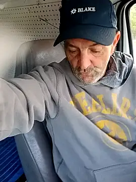 Snapshot of Hotbodyscottie chatting on November 2025 12:27:01 PM Hotbodyscottie online show from November 2025 12:27:01 PM