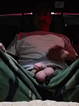 Hotbodyscottie online show from April 2026 09:49:01 AM