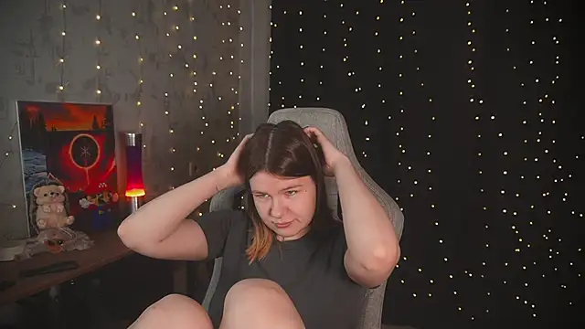 Snapshot of cuteamberlyyy chatting on October 2025 04:35:01 AM cuteamberlyyy online show from October 2025 04:35:01 AM