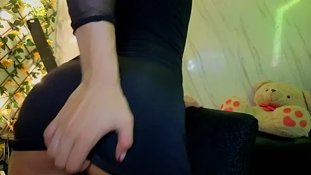 jeimy garcia online show from June 2026 12:10:02 PM