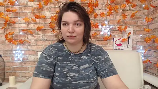 Amelia Kiss  online show from November 2025 12:48:01 AM