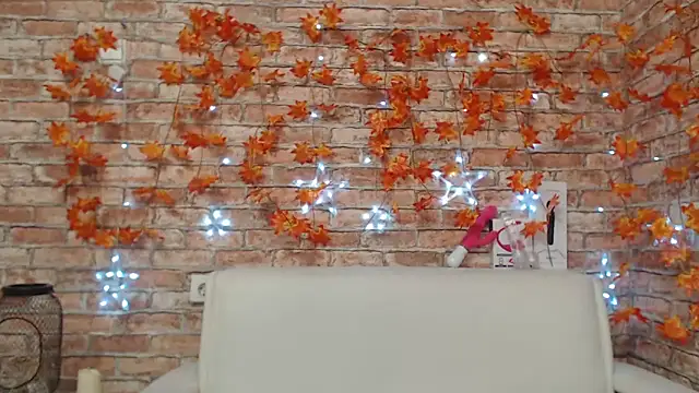 Amelia Kiss  online show from November 2025 12:55:01 AM