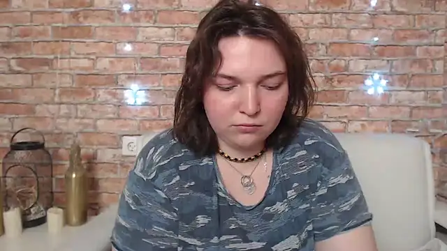 Amelia Kiss  online show from March 2025 03:56:02 AM