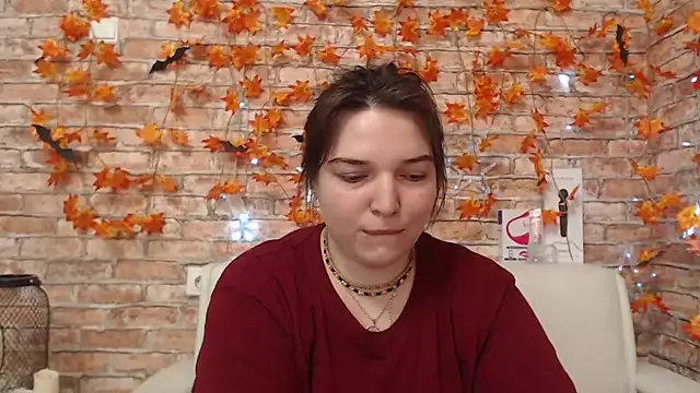 Amelia Kiss  online show from November 2025 12:47:01 AM