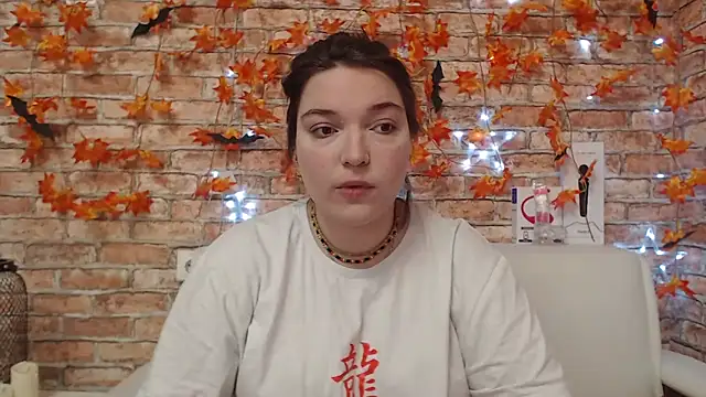 Amelia Kiss  online show from November 2025 12:37:02 AM