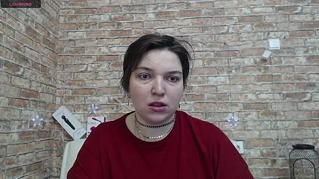 Amelia Kiss  online show from March 2026 12:51:02 AM