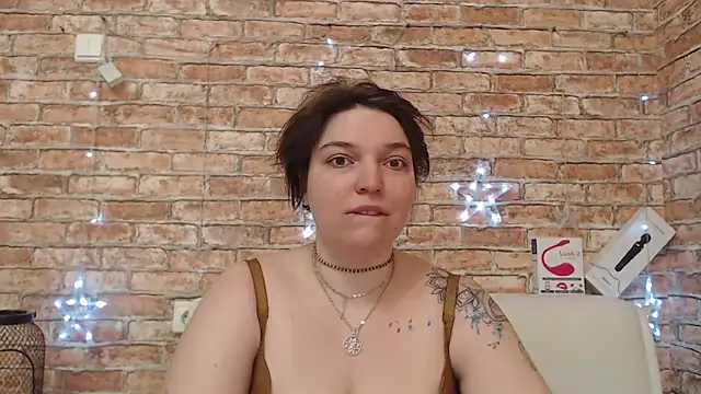 Amelia Kiss  online show from March 2026 01:08:02 AM