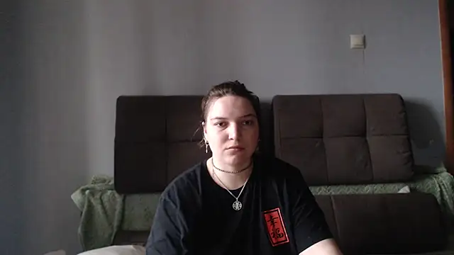 Amelia Kiss  online show from May 2026 01:10:01 AM