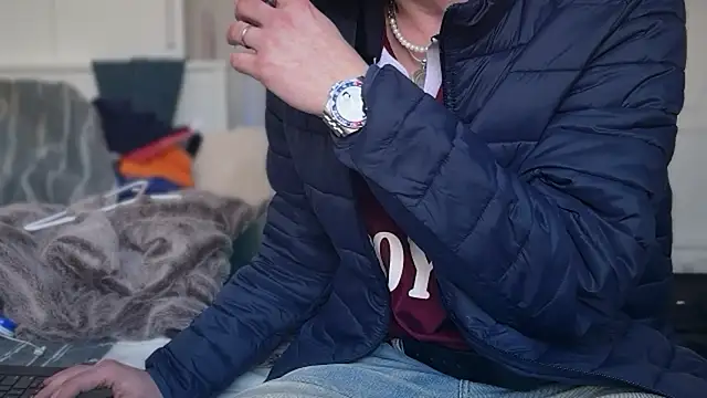 CupidZass online show from December 2025 06:18:02 PM