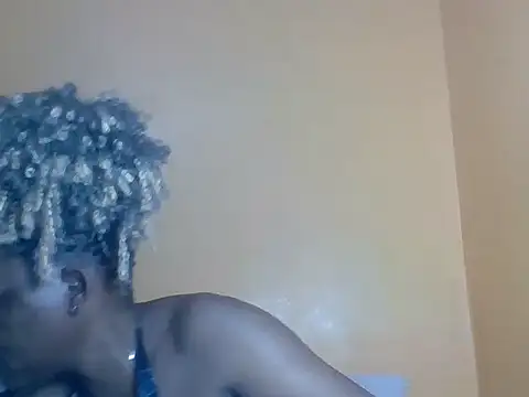 Prettyblackgal online show from April 2026 08:15:02 PM