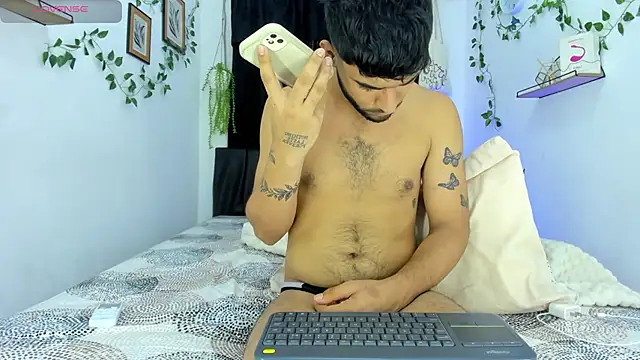 Alex BigDickkk online show from September 2025 05:34:01 PM