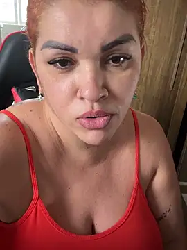 Bruninhaa34 online show from September 2025 12:01:01 AM