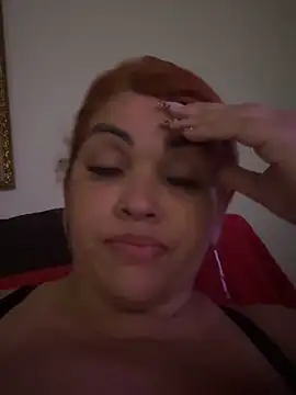 Bruninhaa34 online show from November 2025 04:43:02 PM