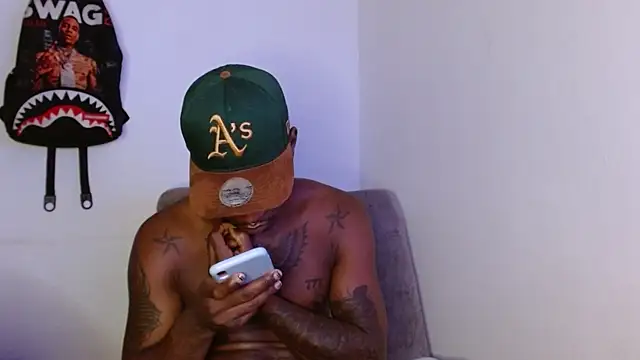 king  Black online show from November 2025 04:40:02 AM