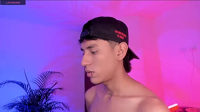 Levin Hikaru online show from October 2025 06:39:02 AM