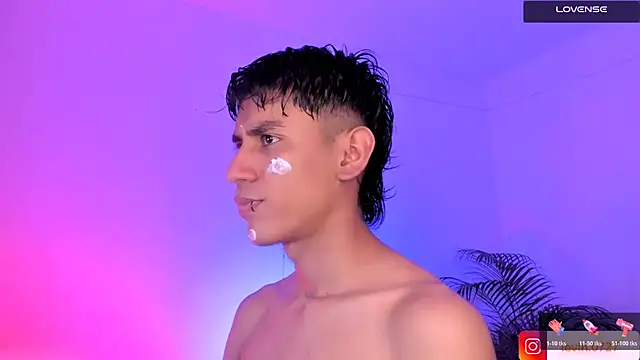 Levin Hikaru online show from November 2025 03:39:02 AM