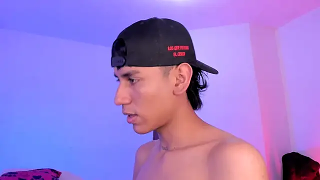 Levin Hikaru online show from November 2025 04:57:01 AM