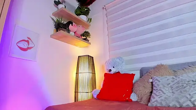 eva-slim- online show from February 2026 07:33:01 PM