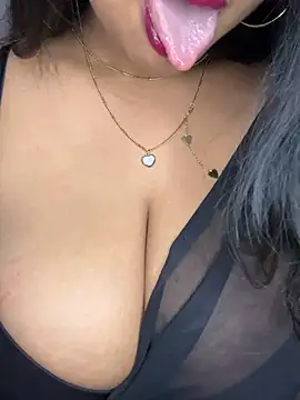 Snapshot of Playful__Princess chatting on January 2025 05:34:01 PM Playful  Princess online show from January 2025 05:34:01 PM