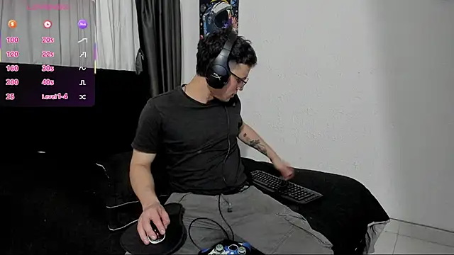 RyanHorseman online show from November 2025 02:04:02 AM