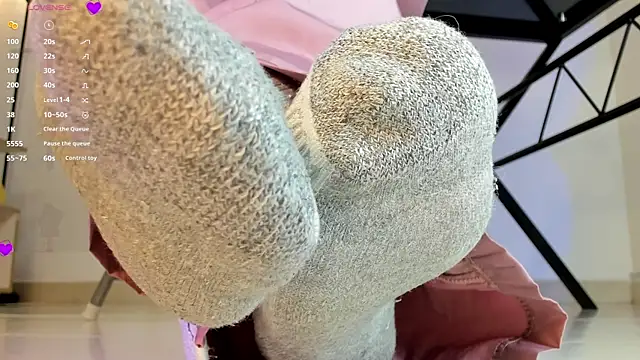 violettastrada online show from March 2025 08:30:01 PM