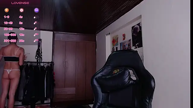 Amahd696 online show from April 2026 05:06:02 PM