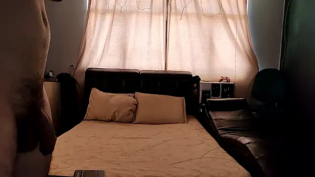 Alaia sam online show from February 2026 03:47:02 PM