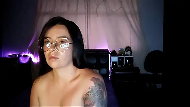 Alaia sam online show from May 2026 11:03:01 PM