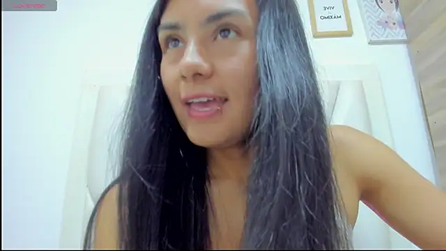 atilanadiaz7 online show from March 2026 05:13:01 PM